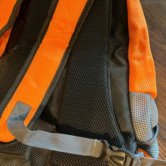 Pet Carrier Backpack,  Breathable, Medium Dogs Cats Rabbits, Outdoor, travel - Picture 4 of 11